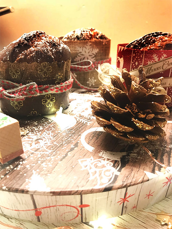 mini panettoncini al cioccolato decorati